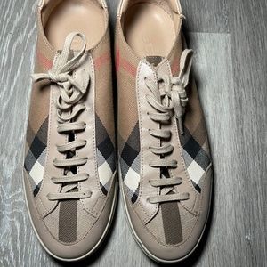 Burberry Sneakers